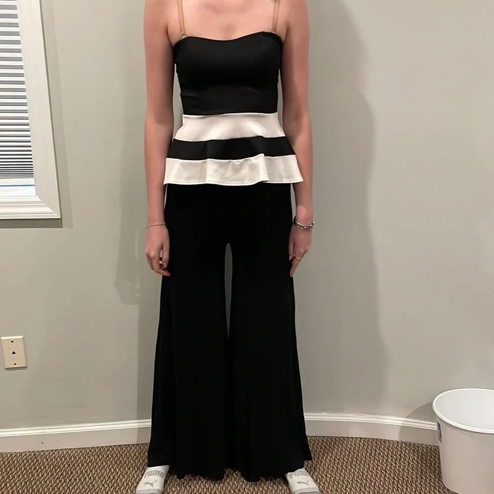 Two piece black & White set